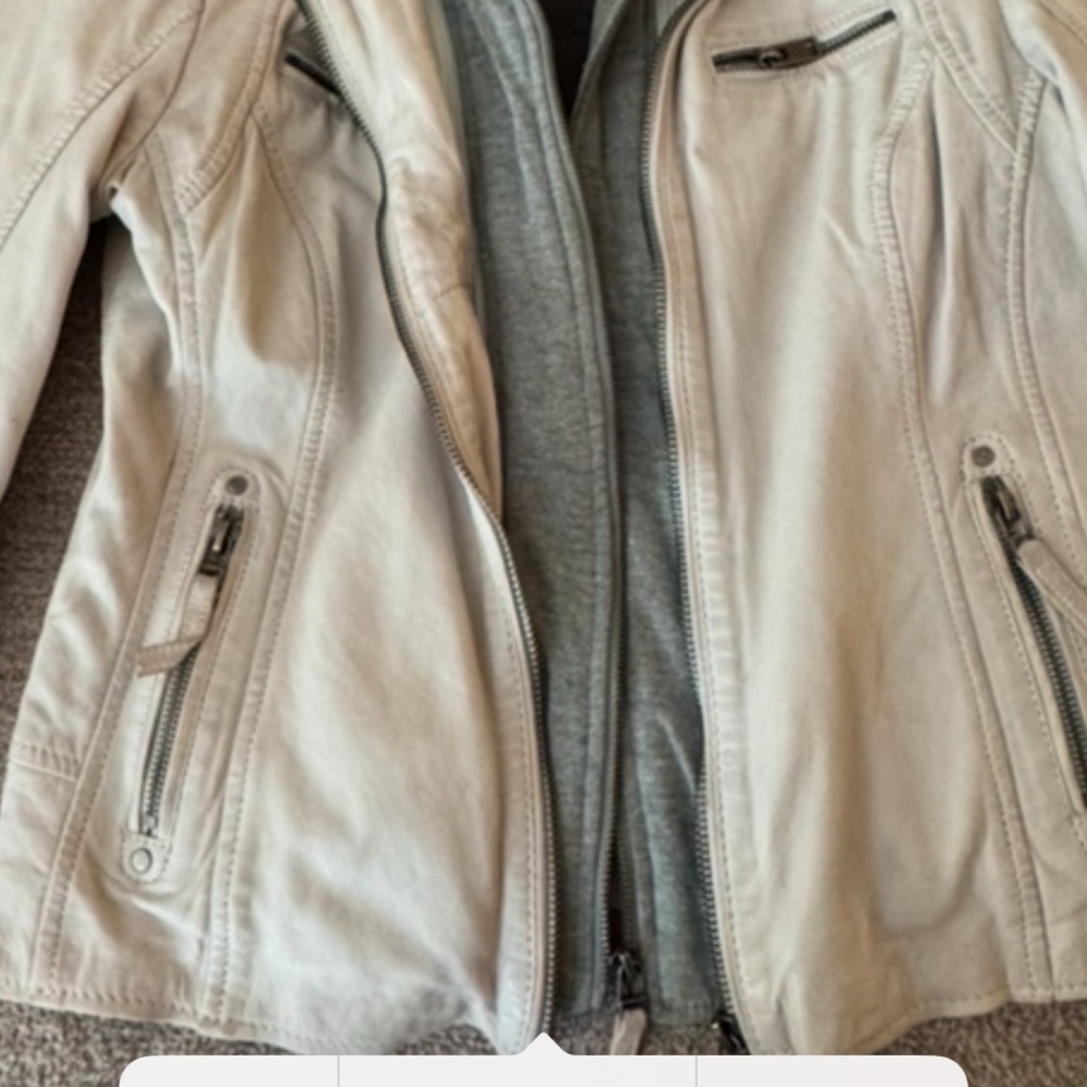 Cream colored leather jacket large made by Mauritius with removable grey hood